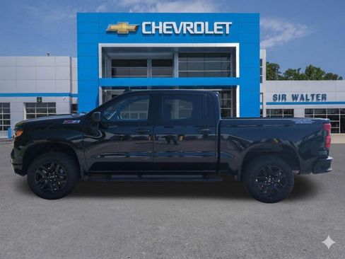 Used 2024 Chevrolet Silverado 1500 Custom Trail Boss AWD/4WD image 2