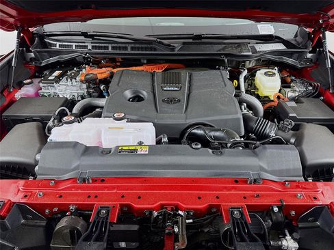 New 2025 Toyota Tundra Platinum image 48