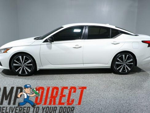Used 2021 Nissan Altima 2.5 SR FWD image 10