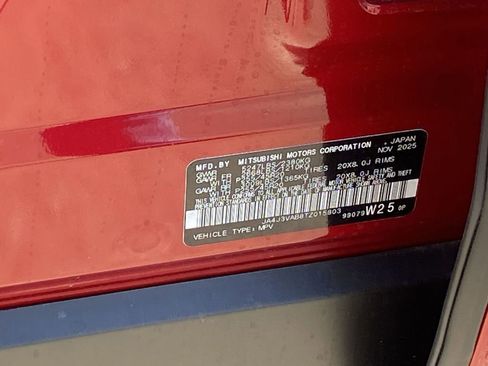 New 2026 Mitsubishi Outlander SE image 38