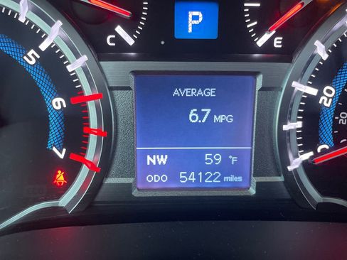 Certified 2019 Toyota 4Runner SR5 Premium AWD/4WD image 23