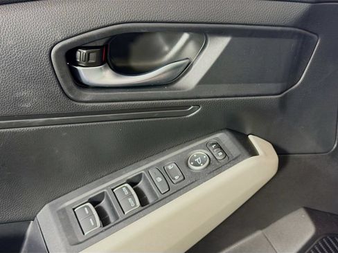 Used 2025 Honda Accord LX image 17