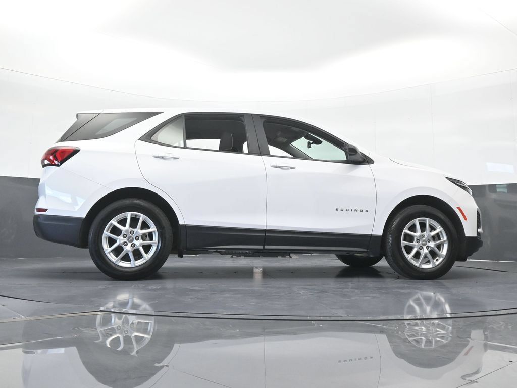 Used 2024 Chevrolet Equinox LS w/ Driver Confidence II Package FWD image 55