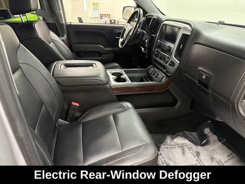 Used 2018 GMC Sierra 1500 SLT w/ SLT Premium Package AWD/4WD image 9