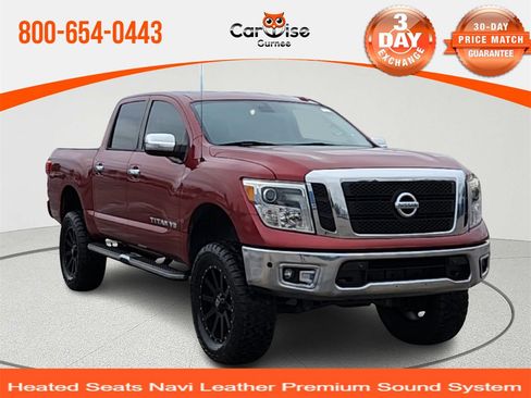 Used 2019 Nissan Titan SL image 1