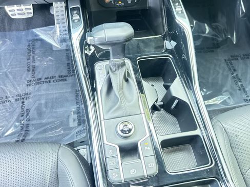Used 2025 Kia Sorento SX FWD image 18