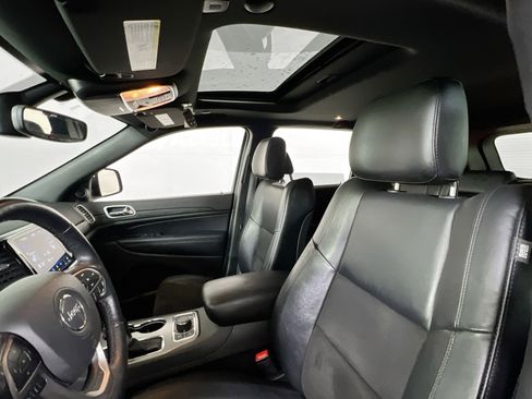 Used 2022 Jeep Grand Cherokee Laredo X image 22