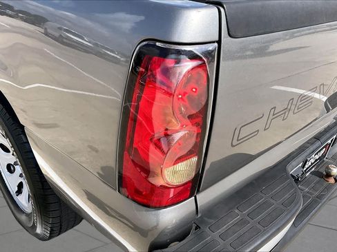 Used 2006 Chevrolet Silverado 1500 W/T RWD image 24