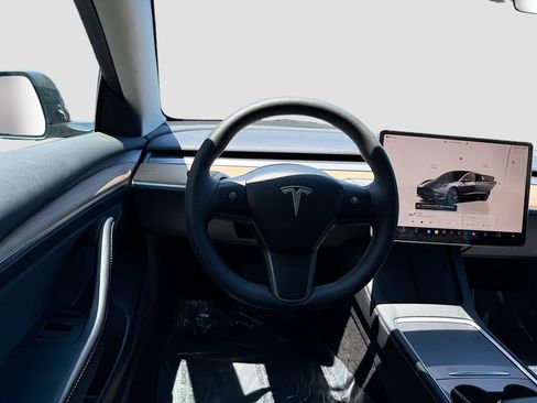 Used 2023 Tesla Model 3 Standard Range RWD image 22
