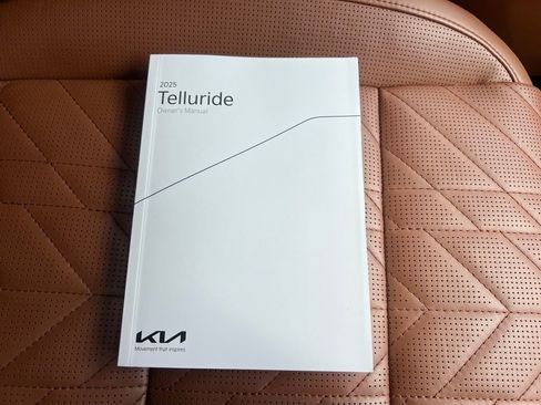 Certified 2025 Kia Telluride SX Prestige X-Pro AWD/4WD image 28