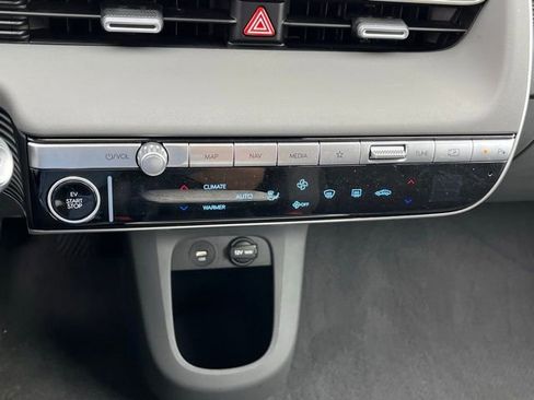 Used 2024 Hyundai Ioniq 5 SE image 26