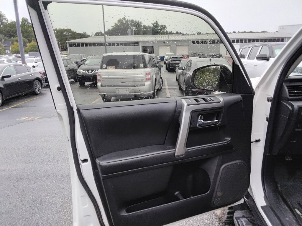 Used 2015 Toyota 4Runner SR5 Premium AWD/4WD image 10