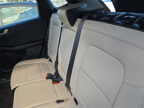 Used 2022 Ford Escape SEL image 10