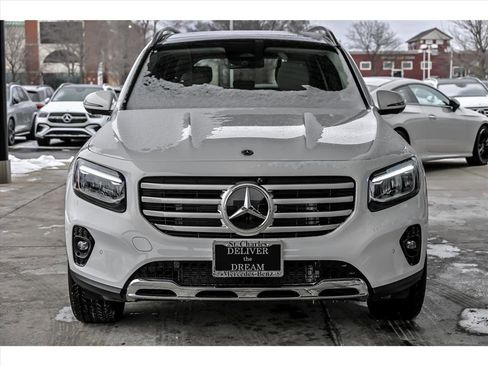 Certified 2026 Mercedes-Benz GLB 250 GLB 250 4MATIC image 4