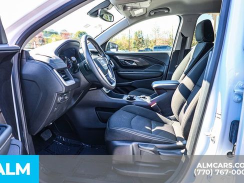 Used 2024 GMC Terrain SLE image 19