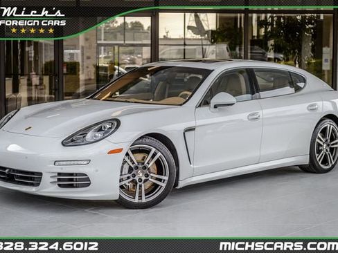 Used 2014 Porsche Panamera 4S Executive AWD/4WD image 1