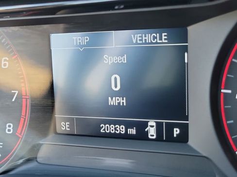 Certified 2025 Chevrolet Trax RS w/ Driver Confidence Package image 23