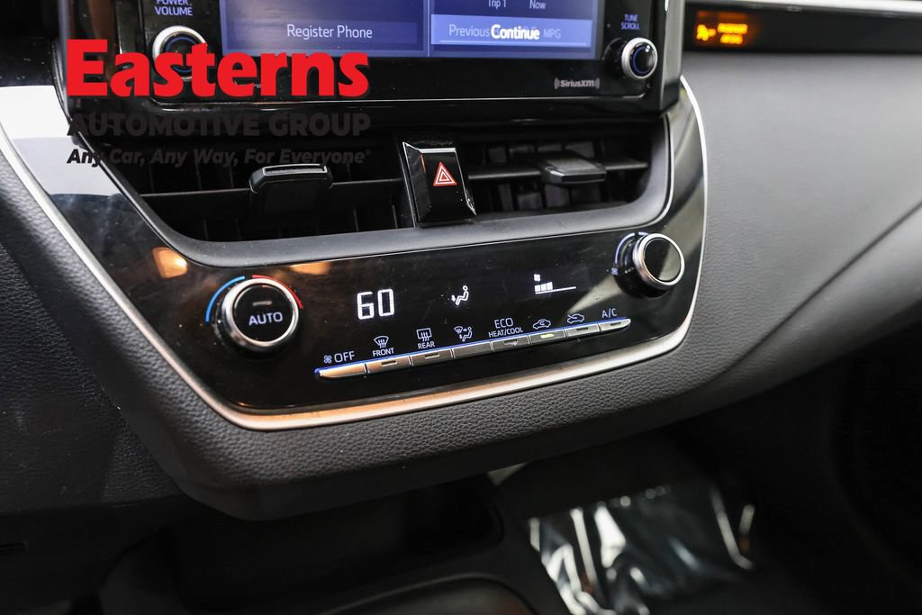 Used 2022 Toyota Corolla LE FWD image 19