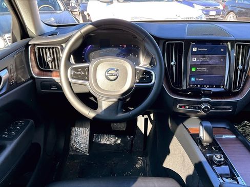 Used 2023 Volvo XC60 B5 Plus w/ Climate Package image 6