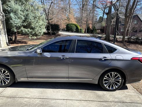 Used 2015 Hyundai Genesis 3.8 w/ Option Group 03 image 2