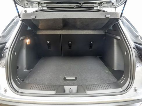 New 2026 Chevrolet Trax RS w/ Sunroof Package image 8