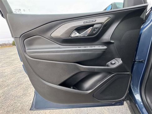 Used 2024 GMC Terrain SLT image 26