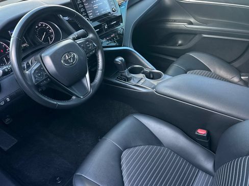 Used 2024 Toyota Camry SE FWD image 10