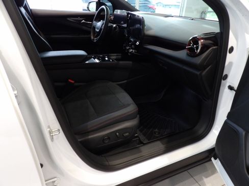 Used 2024 Chevrolet Blazer EV RS AWD/4WD image 27