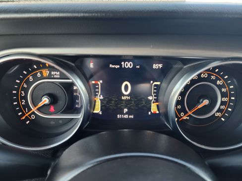 Used 2023 Jeep Gladiator Overland AWD/4WD image 24