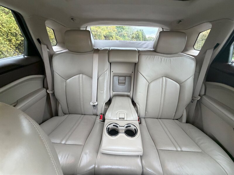 Used 2011 Cadillac SRX Luxury FWD image 11