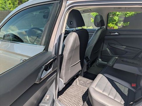 Certified 2024 Volkswagen Taos SEL AWD/4WD image 24