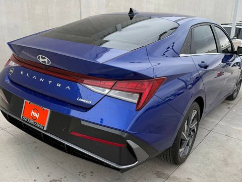 Used 2024 Hyundai Elantra Limited FWD image 9