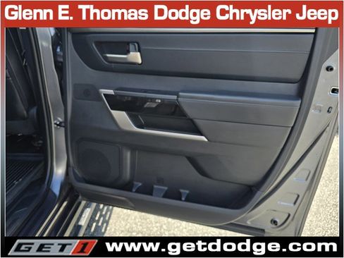 Used 2024 Toyota Tundra Limited AWD/4WD image 31
