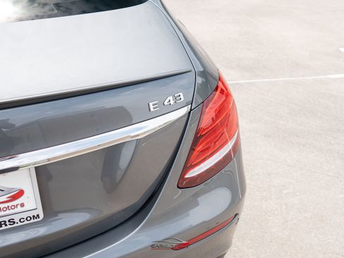 Used 2018 Mercedes-Benz E 43 AMG 4MATIC Sedan image 45