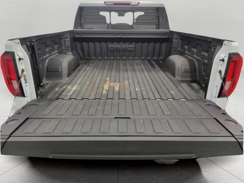 Used 2025 GMC Sierra 1500 AT4 w/ AT4 Premium Package AWD/4WD image 44
