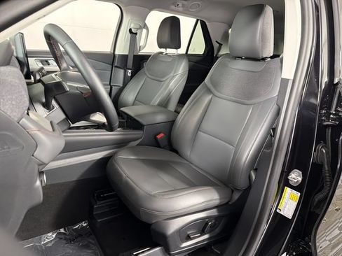 Used 2026 Ford Explorer Active w/ Active Comfort Package RWD image 20