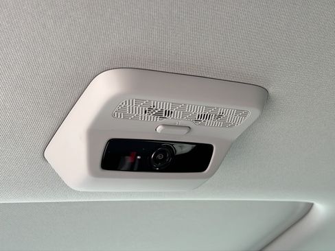 New 2026 Kia Carnival SX Prestige FWD image 18