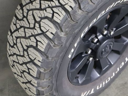 Used 2021 RAM 2500 Power Wagon AWD/4WD image 38