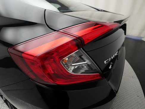 Used 2020 Honda Civic Sport image 31