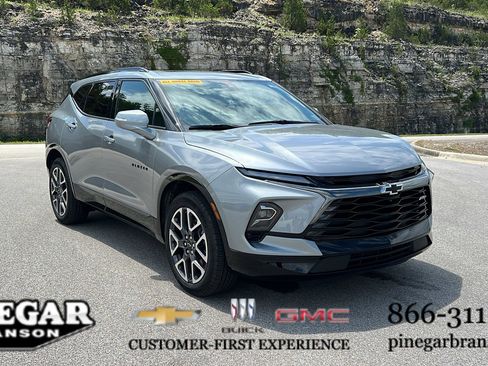 Certified 2025 Chevrolet Blazer RS w/ Driver Confidence II Package AWD/4WD image 1