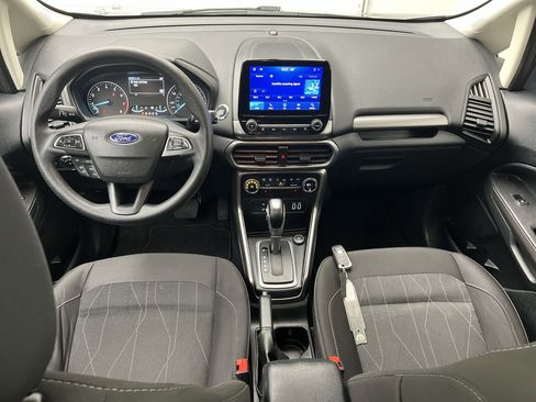 Used 2021 Ford EcoSport SE w/ SE Convenience Package image 4