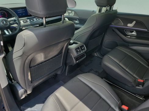 Certified 2024 Mercedes-Benz GLS 450 4MATIC image 11
