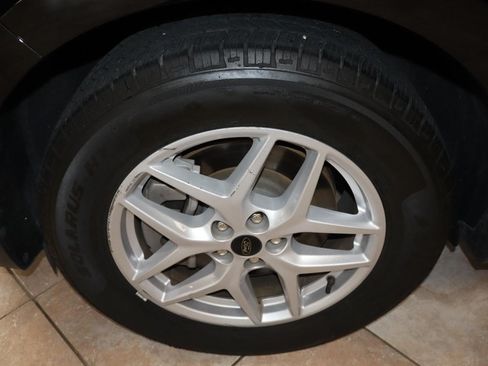 Used 2023 Ford Edge SEL AWD/4WD image 33