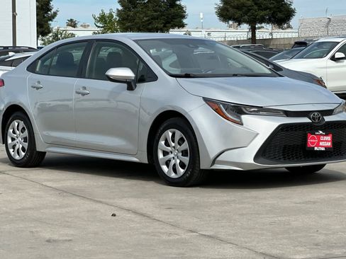Used 2021 Toyota Corolla LE FWD image 10