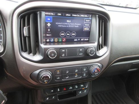Used 2021 GMC Canyon AT4 AWD/4WD image 30