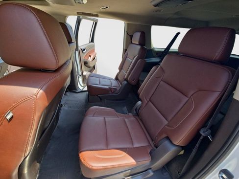 Used 2016 Chevrolet Suburban LTZ AWD/4WD image 23
