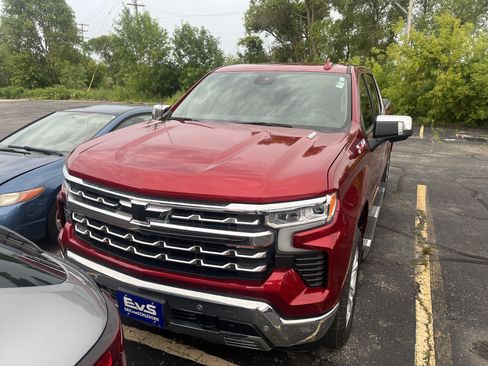 Used 2023 Chevrolet Silverado 1500 LTZ AWD/4WD image 2