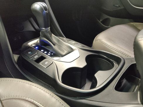 Used 2017 Hyundai Santa Fe Sport w/ 2.0T Ultimate Tech Package 05 image 26