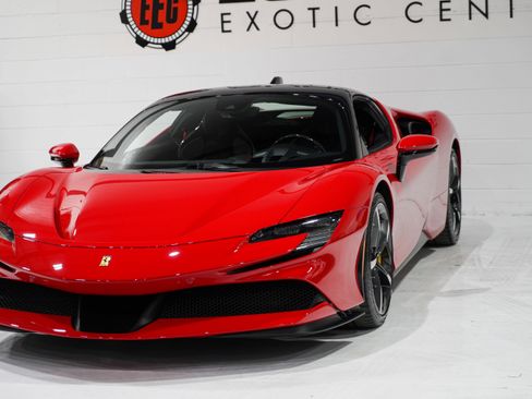 Used 2022 Ferrari SF90 Stradale AWD/4WD image 31