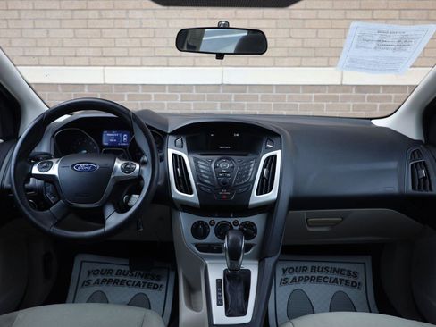 Used 2014 Ford Focus SE FWD image 29